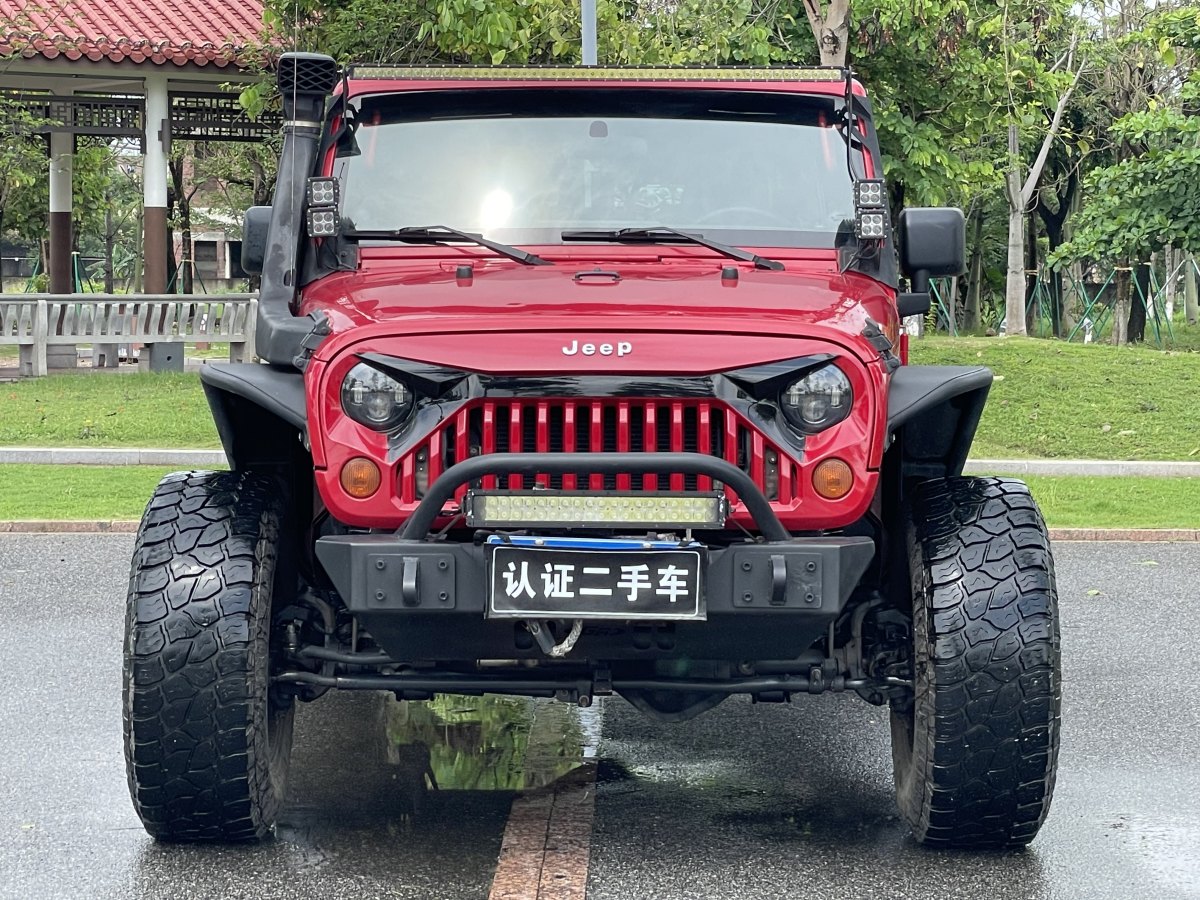 Jeep 牧馬人  2011款 3.8L Sahara 四門版圖片