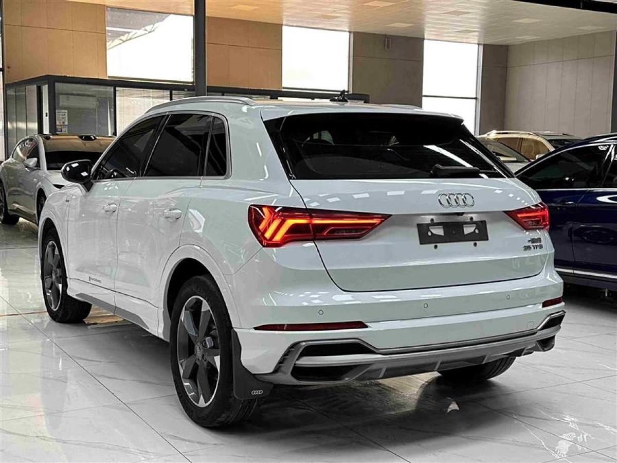 奧迪 奧迪Q3  2020款 35 TFSI 時(shí)尚動(dòng)感型圖片