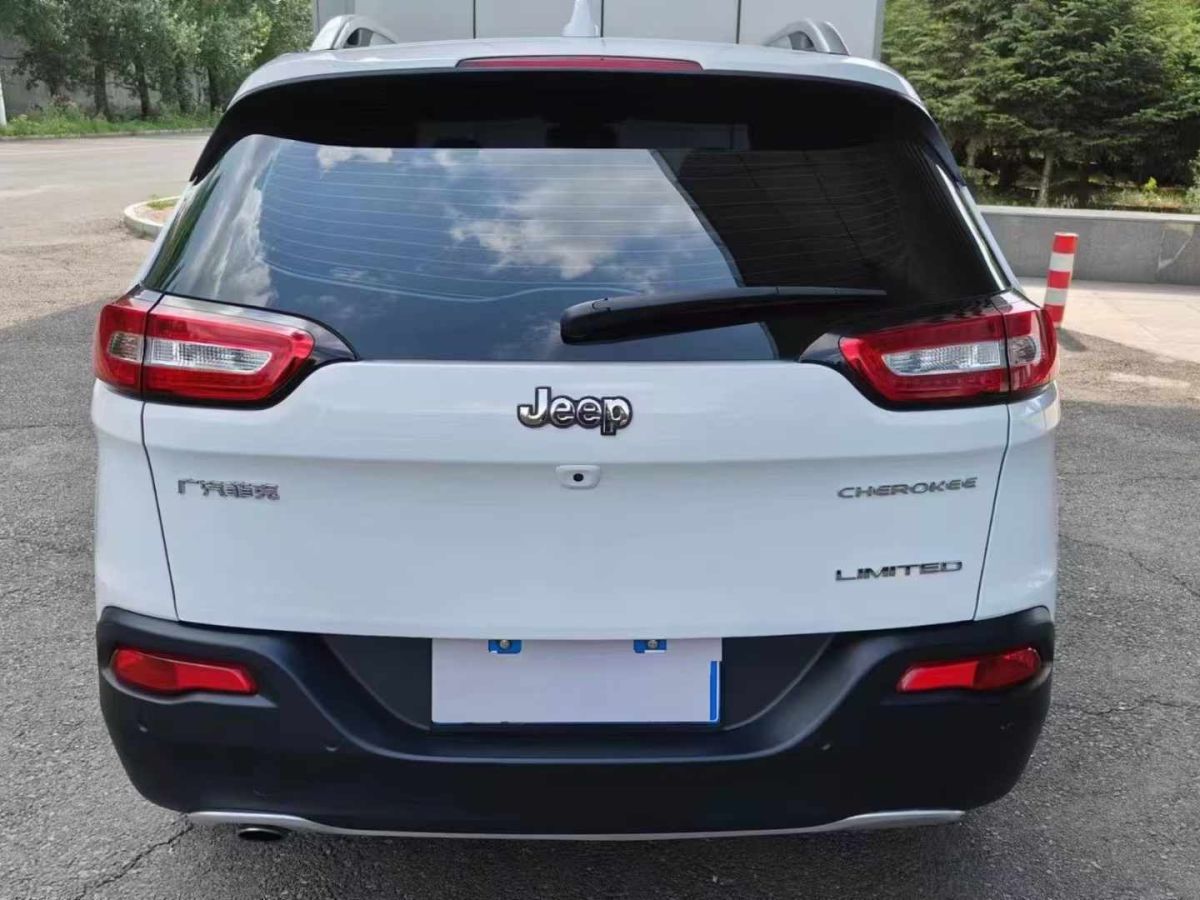 Jeep 自由俠  2018款 180T DCT動(dòng)能版+圖片