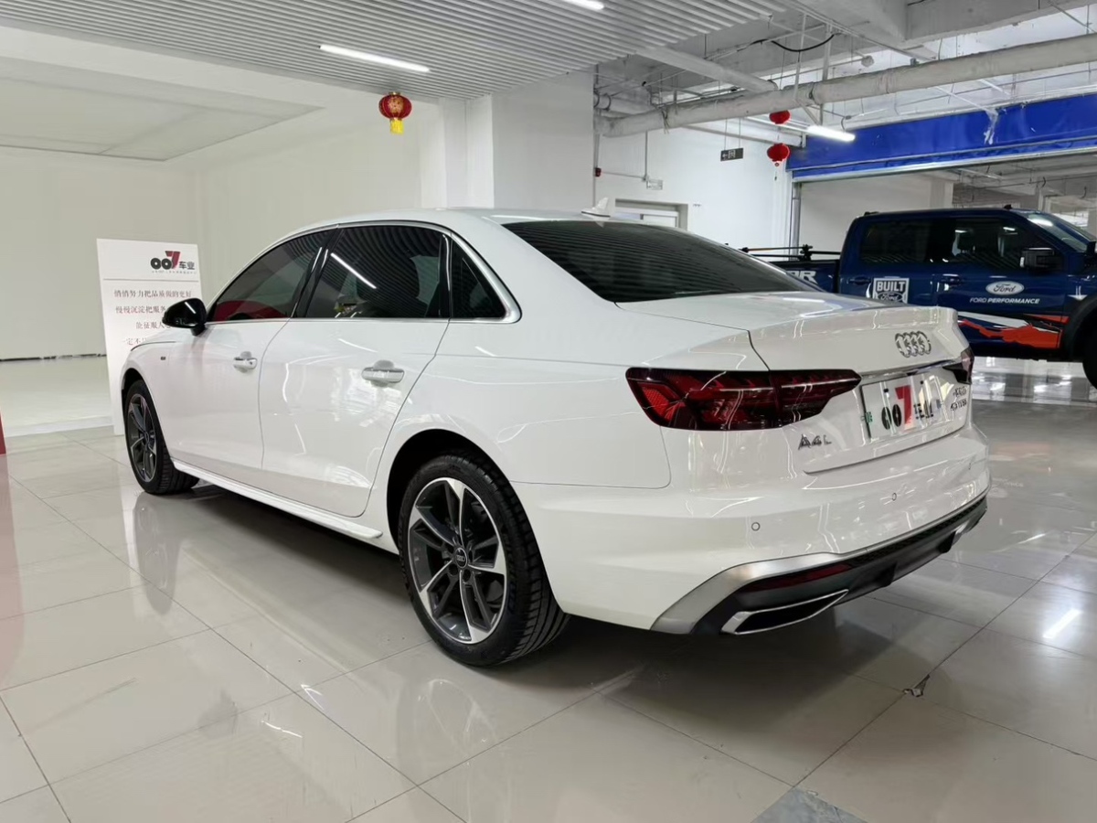 奧迪 奧迪A4L  2022款 40 TFSI 時(shí)尚致雅型圖片