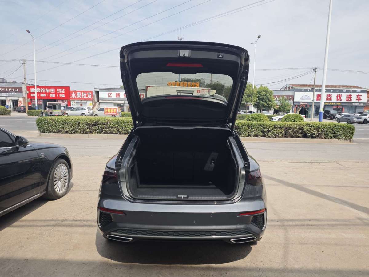 奧迪 奧迪A3  2024款 Sportback 35 TFSI 豪華運(yùn)動(dòng)型圖片