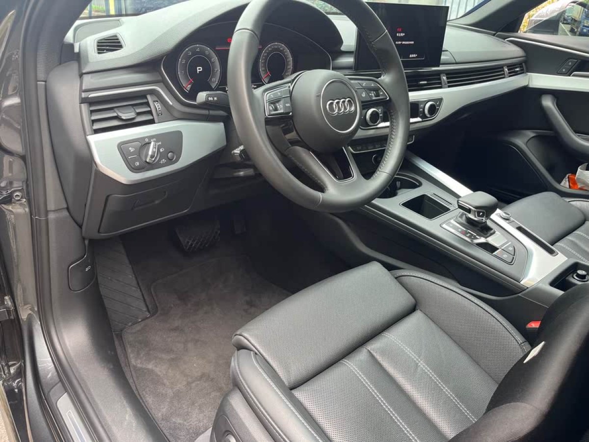 奧迪 奧迪A4L  2022款 40 TFSI 時尚動感型圖片