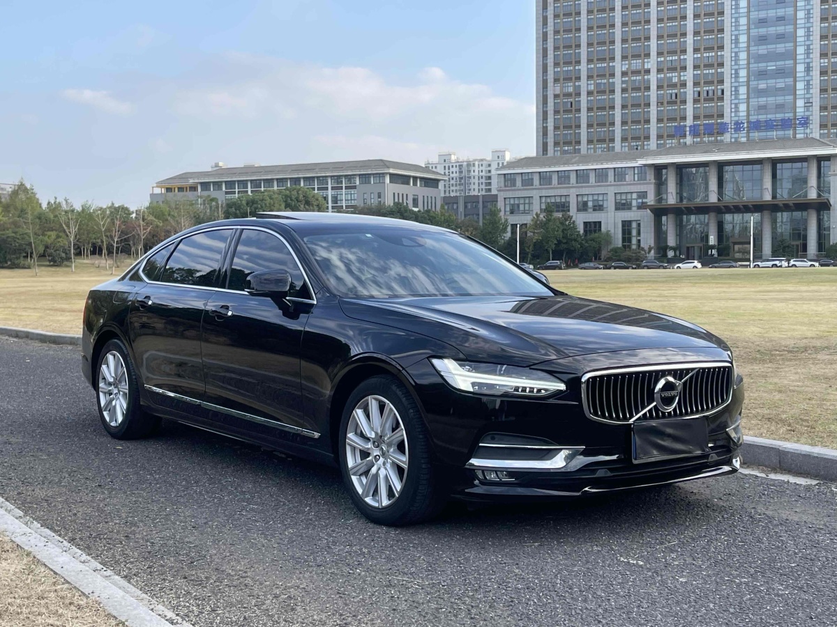 2019年7月沃爾沃 S90  2020款 改款 T5 智逸豪華版