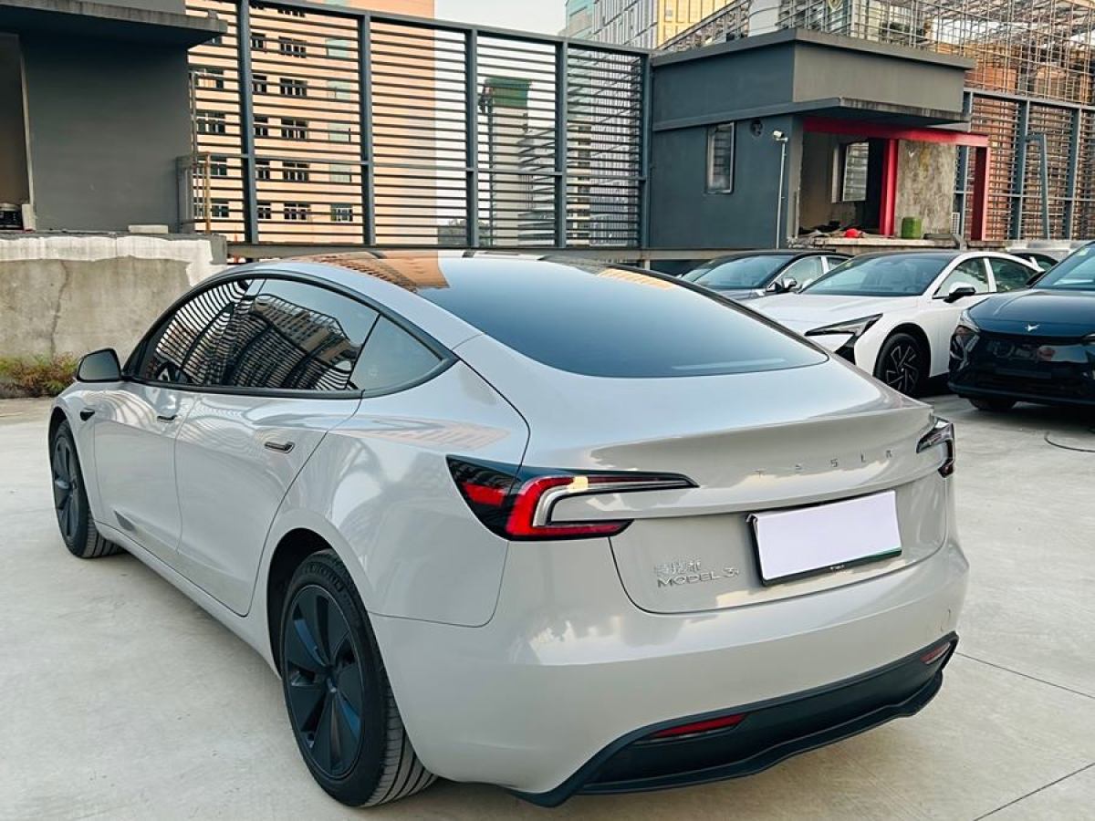 特斯拉 Model Y  2023款 長(zhǎng)續(xù)航全輪驅(qū)動(dòng)版圖片