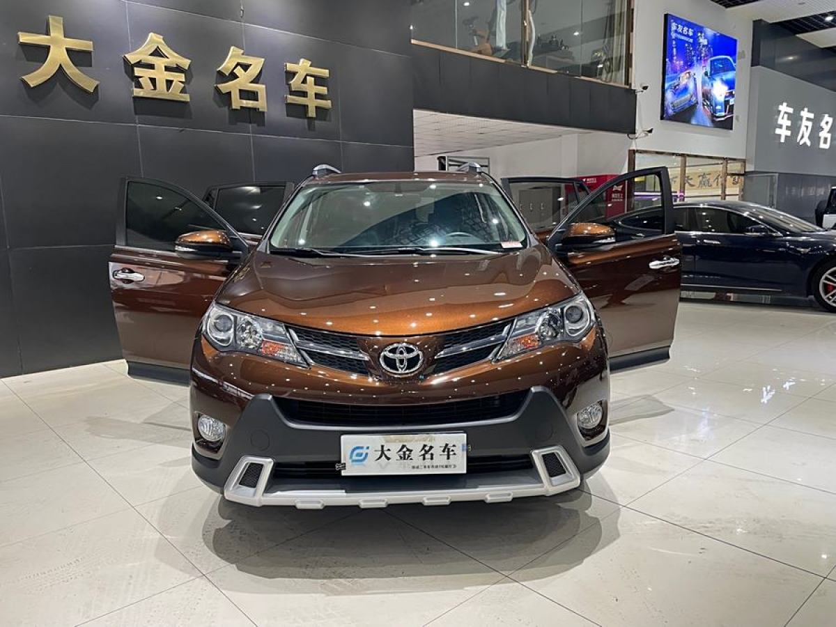 2014年11月豐田 RAV4榮放  2013款 2.0L CVT四驅風尚版