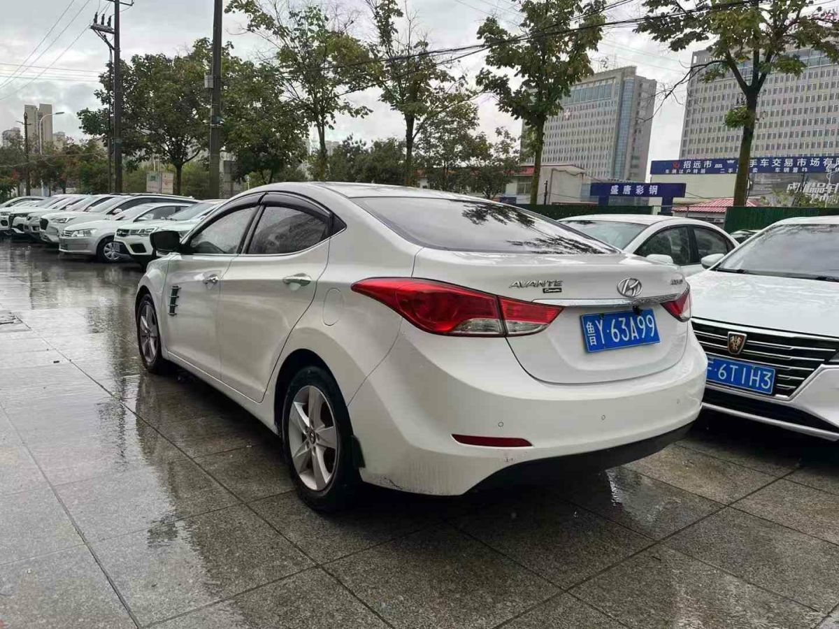 現(xiàn)代 朗動  2013款 1.6L 自動領(lǐng)先型圖片