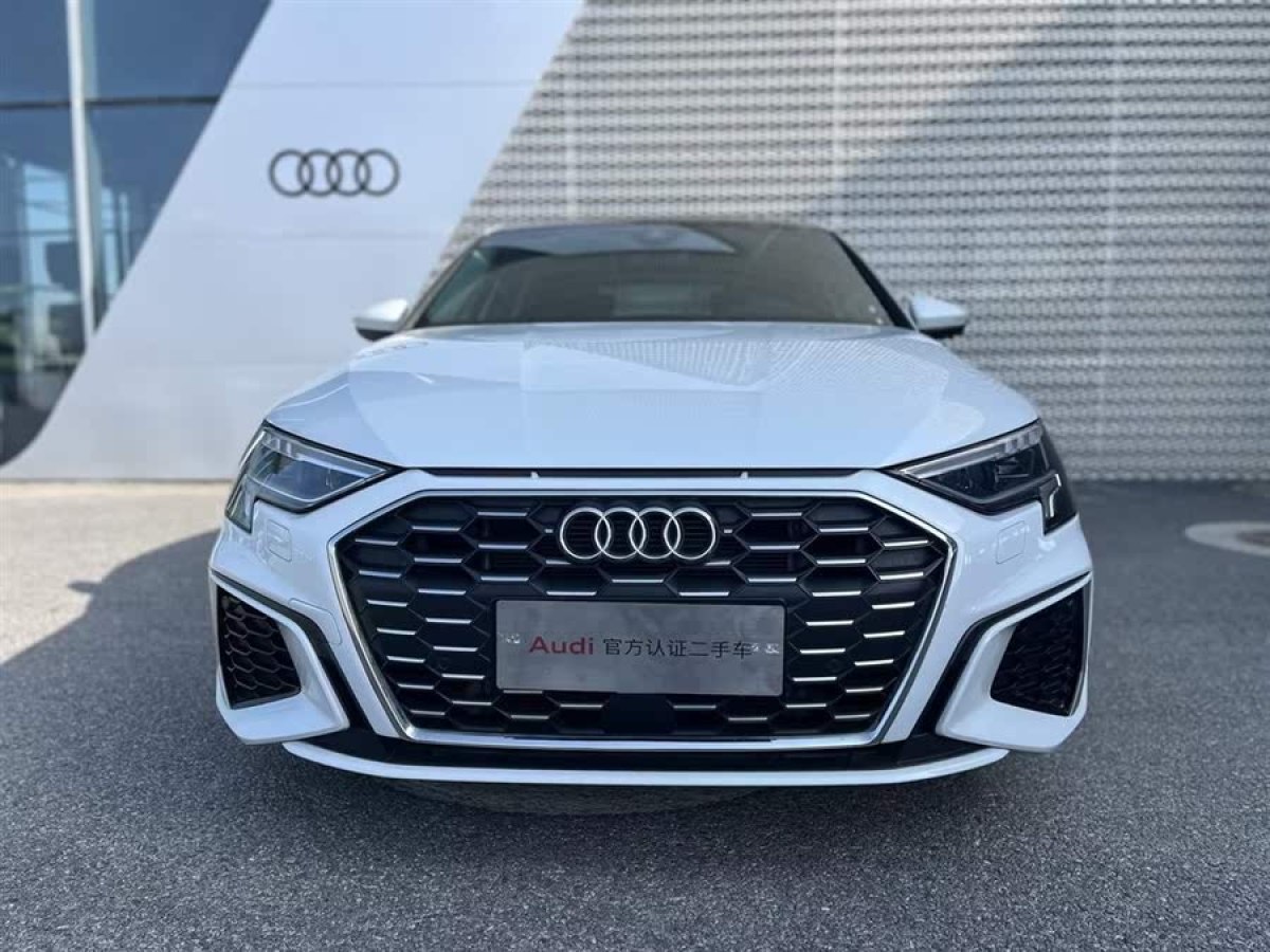 奧迪 奧迪A3  2021款 Sportback 35 TFSI 豪華運(yùn)動(dòng)型圖片
