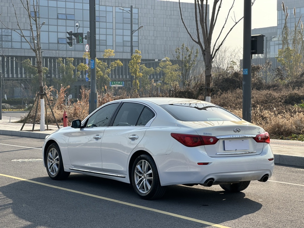 英菲尼迪 Q50L  2016款 2.0T 舒適版圖片