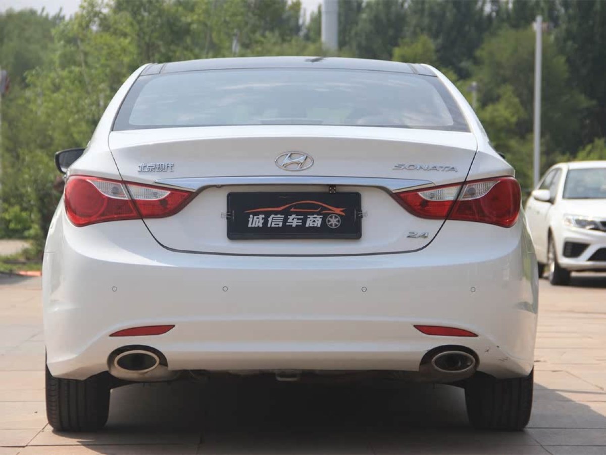 現(xiàn)代 索納塔  2013款 2.4L 自動領(lǐng)先版 國IV圖片