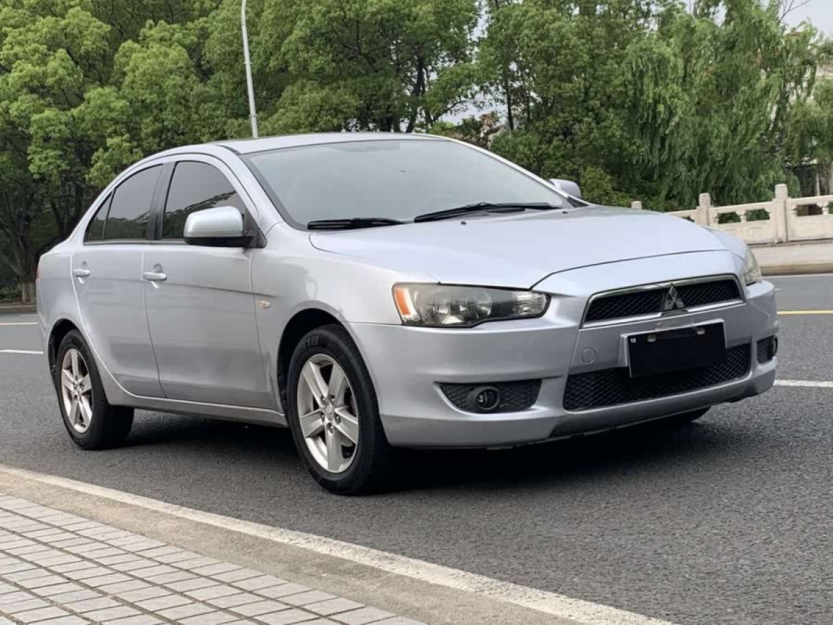 三菱 翼神  2011款 時尚版 1.8L CVT舒適型圖片