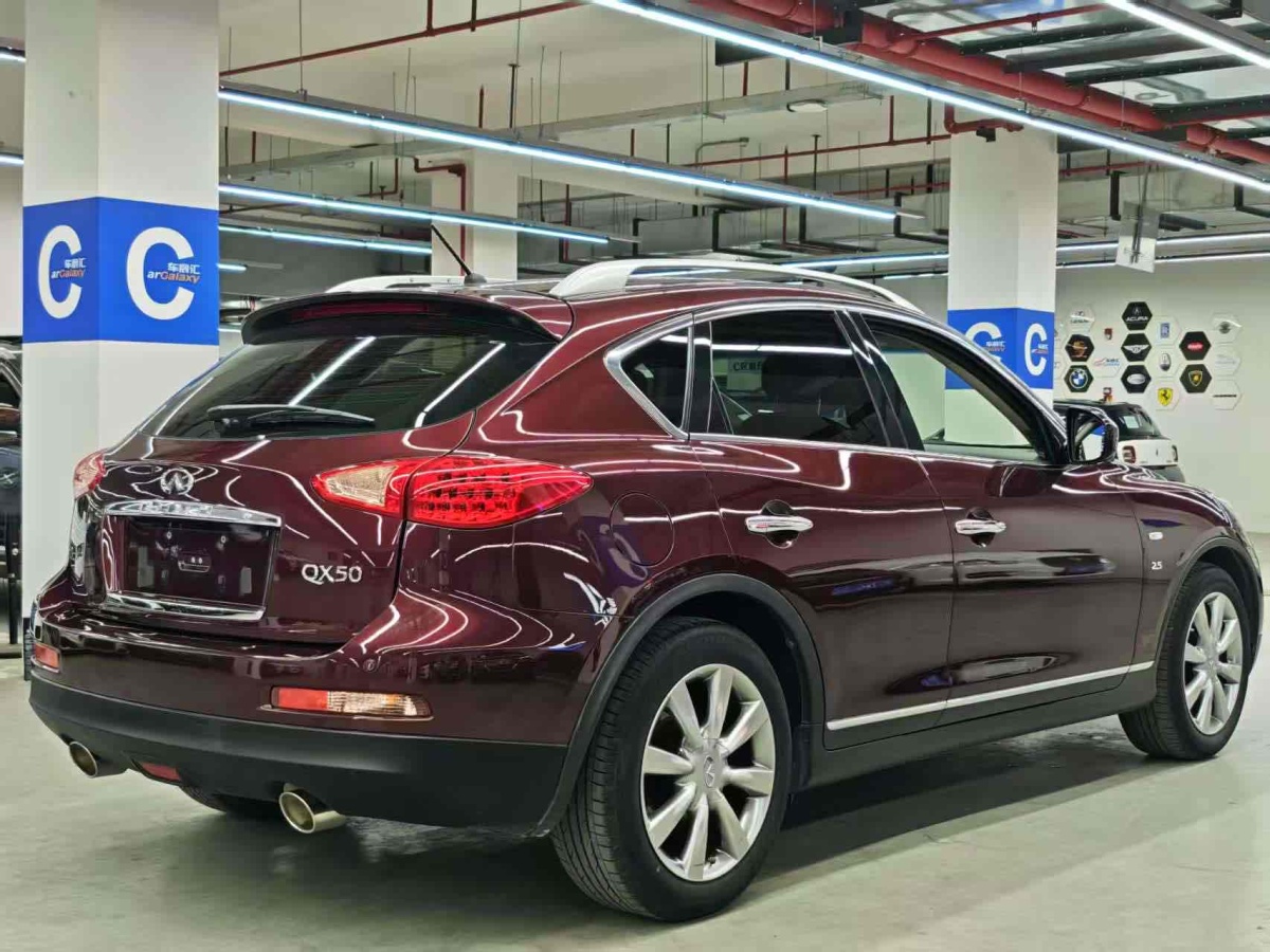 英菲尼迪 EX  2013款 EX25 兩驅(qū)優(yōu)雅版圖片