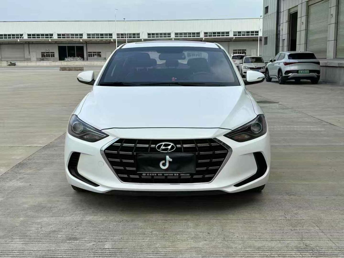 現(xiàn)代 領(lǐng)動(dòng)  2020款 1.4T 雙離合炫動(dòng)?旗艦型圖片
