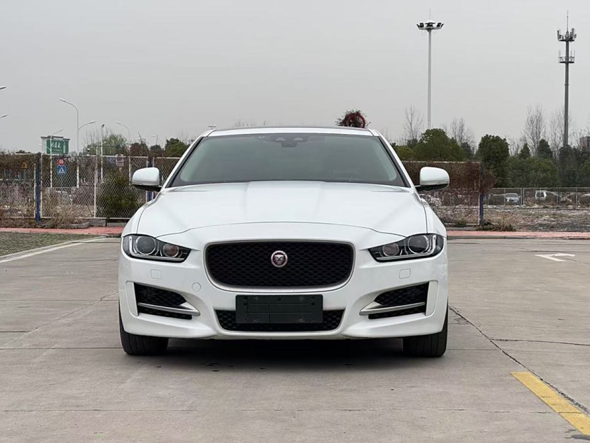 捷豹 XE  2015款 2.0T 200PS R-Sport圖片