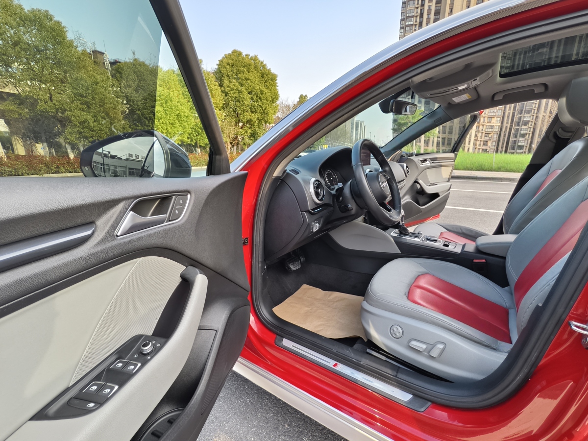 奧迪 奧迪A3  2019款 Sportback 35 TFSI 時(shí)尚型 國(guó)VI圖片