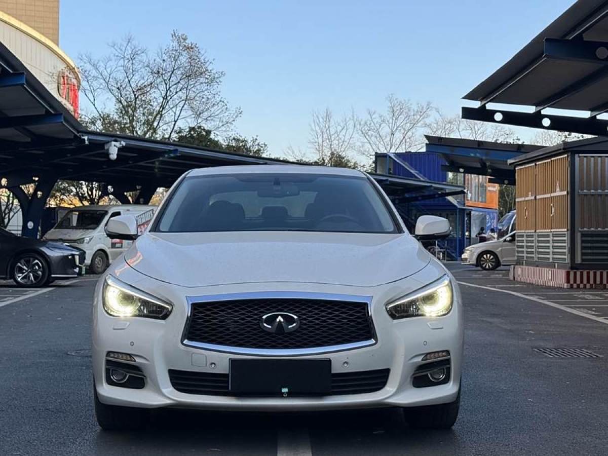 英菲尼迪 Q50L  2016款 2.0T 悅享版圖片