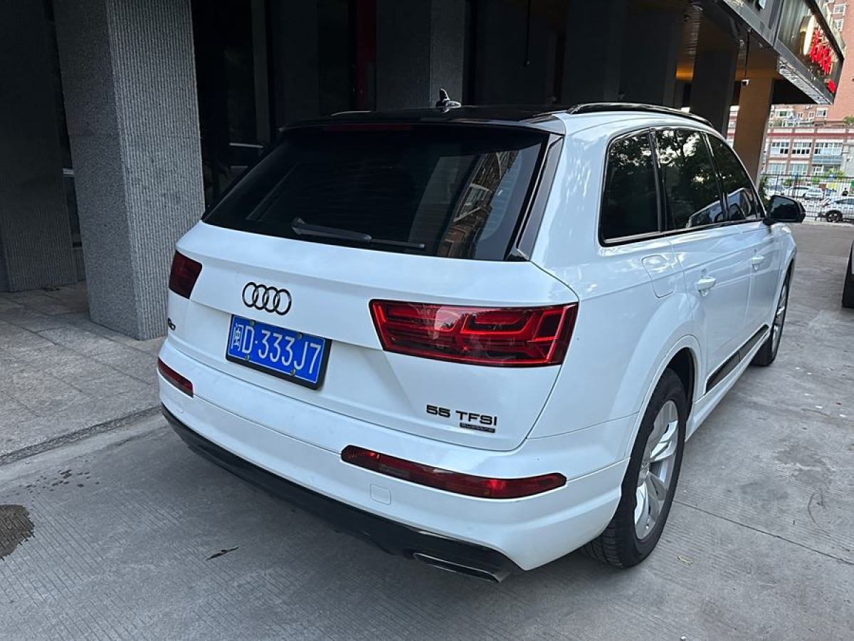 奧迪 奧迪Q7  2016款 45 TFSI 技術(shù)型圖片