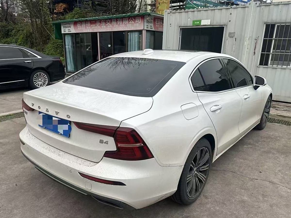 沃爾沃 S60L  2022款 B4 智遠豪華版圖片