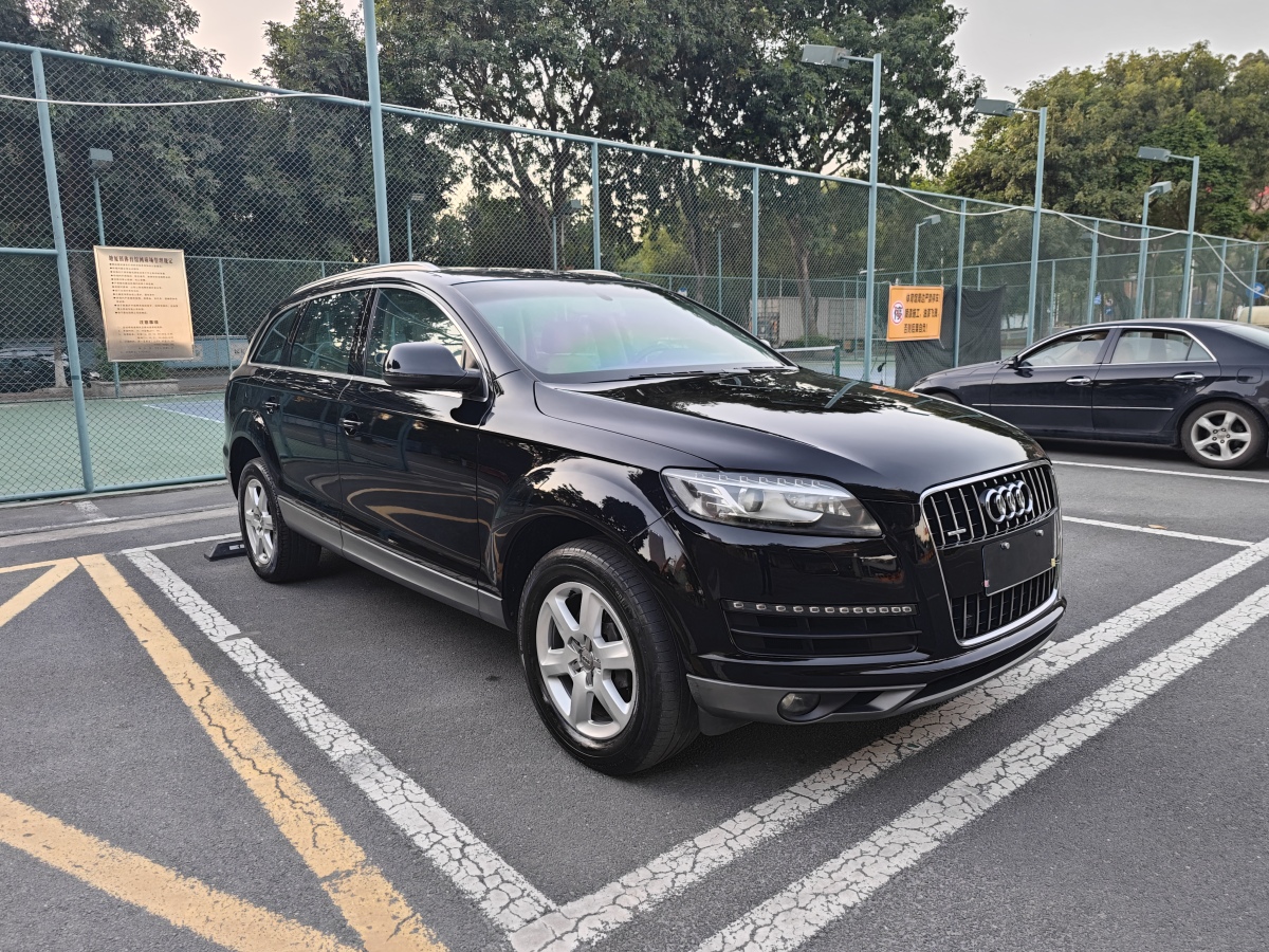 奧迪 奧迪Q7  2013款 35 TFSI 進(jìn)取型圖片