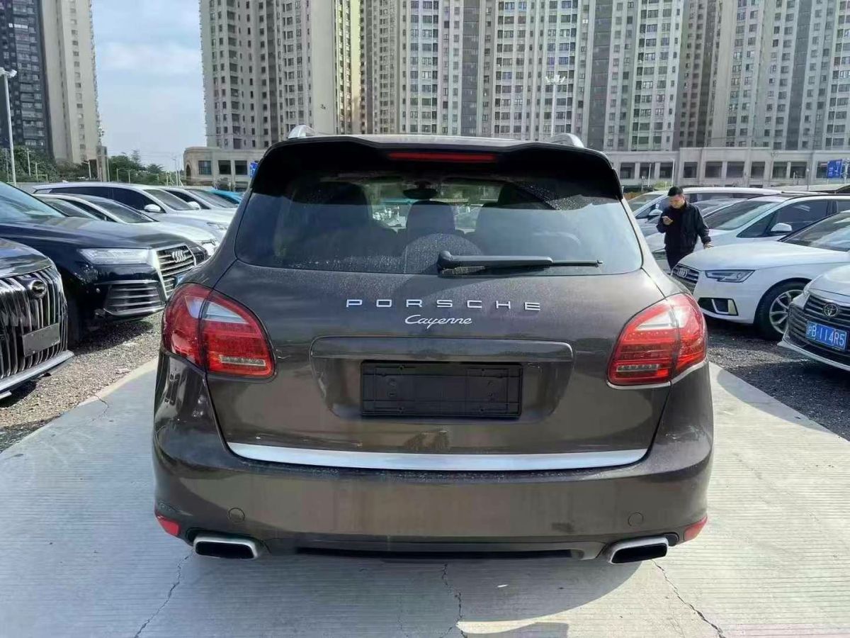 保時(shí)捷 Cayenne  2010款 3.0T 高配型圖片