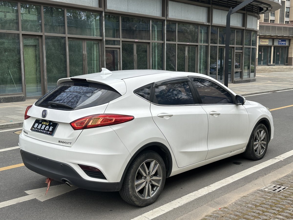 長(zhǎng)安 逸動(dòng)XT  2016款 1.6L 自動(dòng)俊酷型圖片