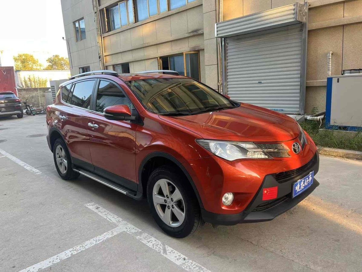 豐田 RAV4  2018款 榮放 2.0L CVT四驅(qū)新銳版圖片