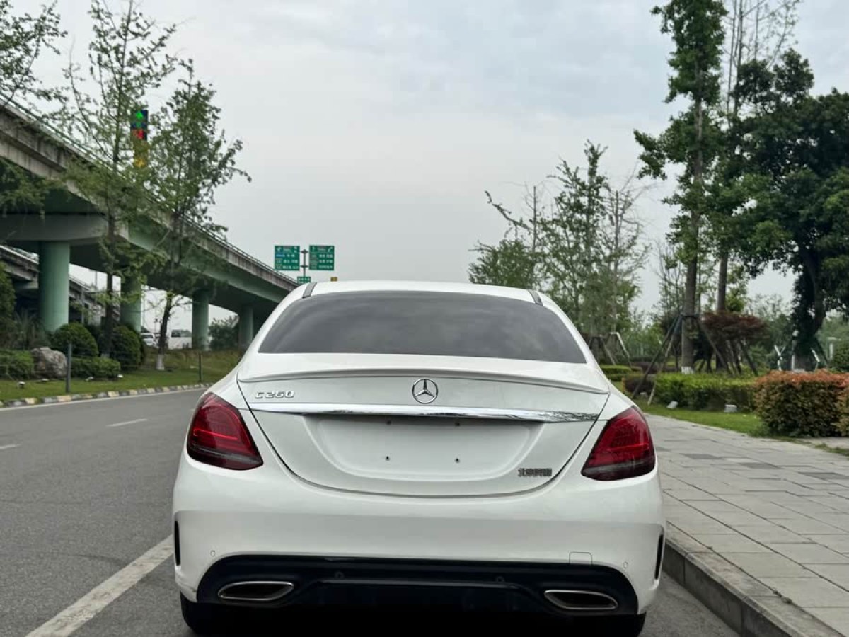 奔馳 奔馳C級(jí)  2019款 改款 C 260 L 運(yùn)動(dòng)版圖片