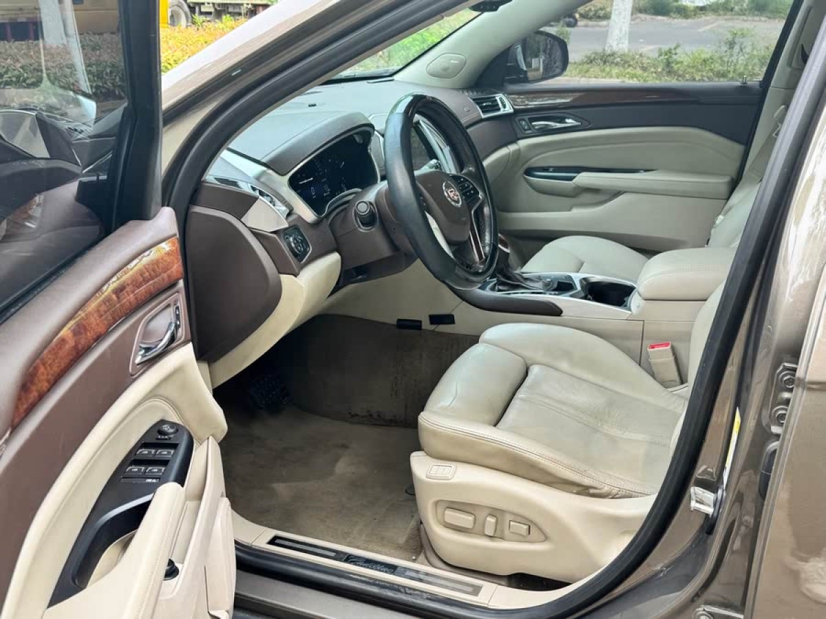 凱迪拉克 SRX  2014款 3.0L 精英型圖片