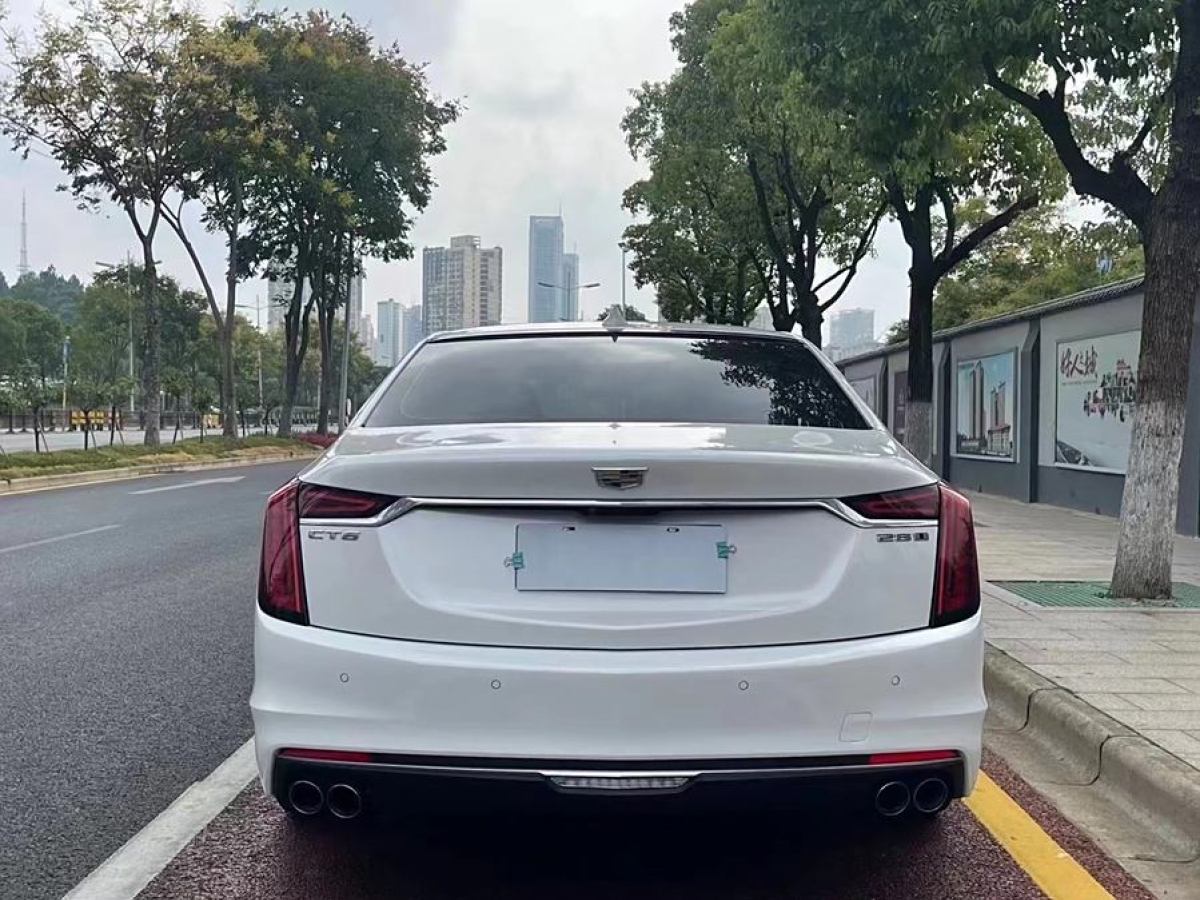 凱迪拉克 CT6  2019款 28T 時(shí)尚型圖片