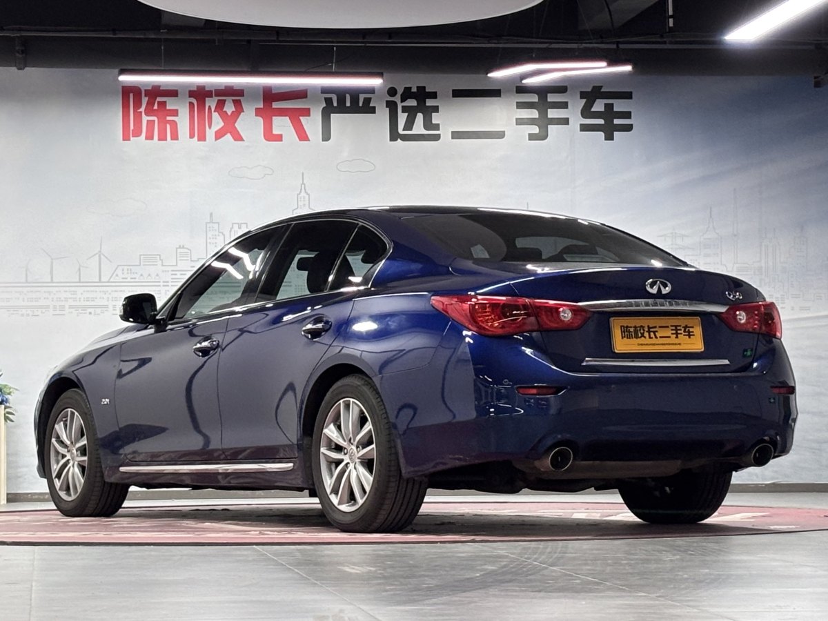 英菲尼迪 Q50L  2016款 2.0T 悅享版圖片