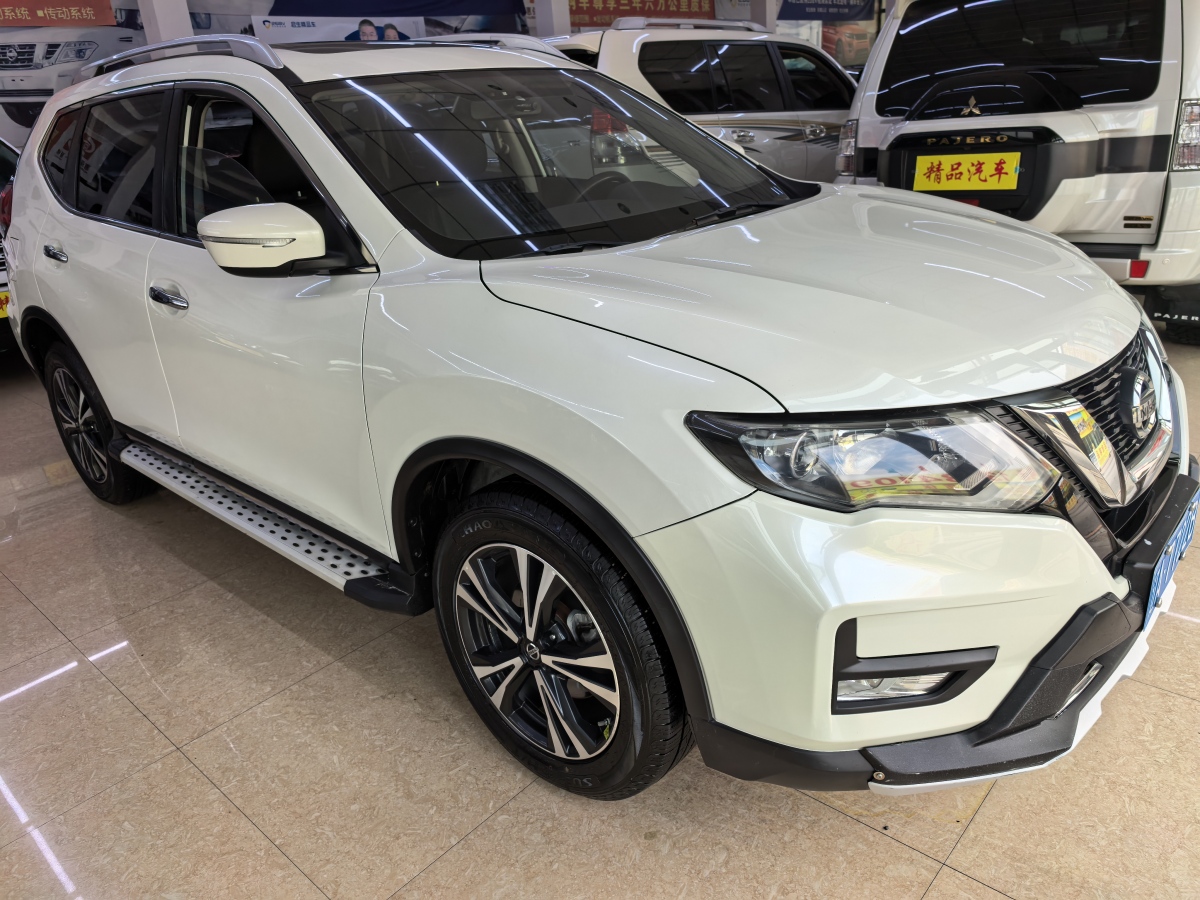 2018年3月日產(chǎn) 奇駿  2017款 2.5L CVT領(lǐng)先版 4WD