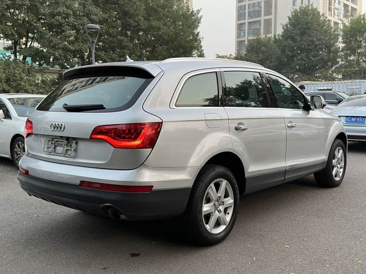 奧迪 奧迪Q7  2013款 35 TFSI 技術(shù)型圖片