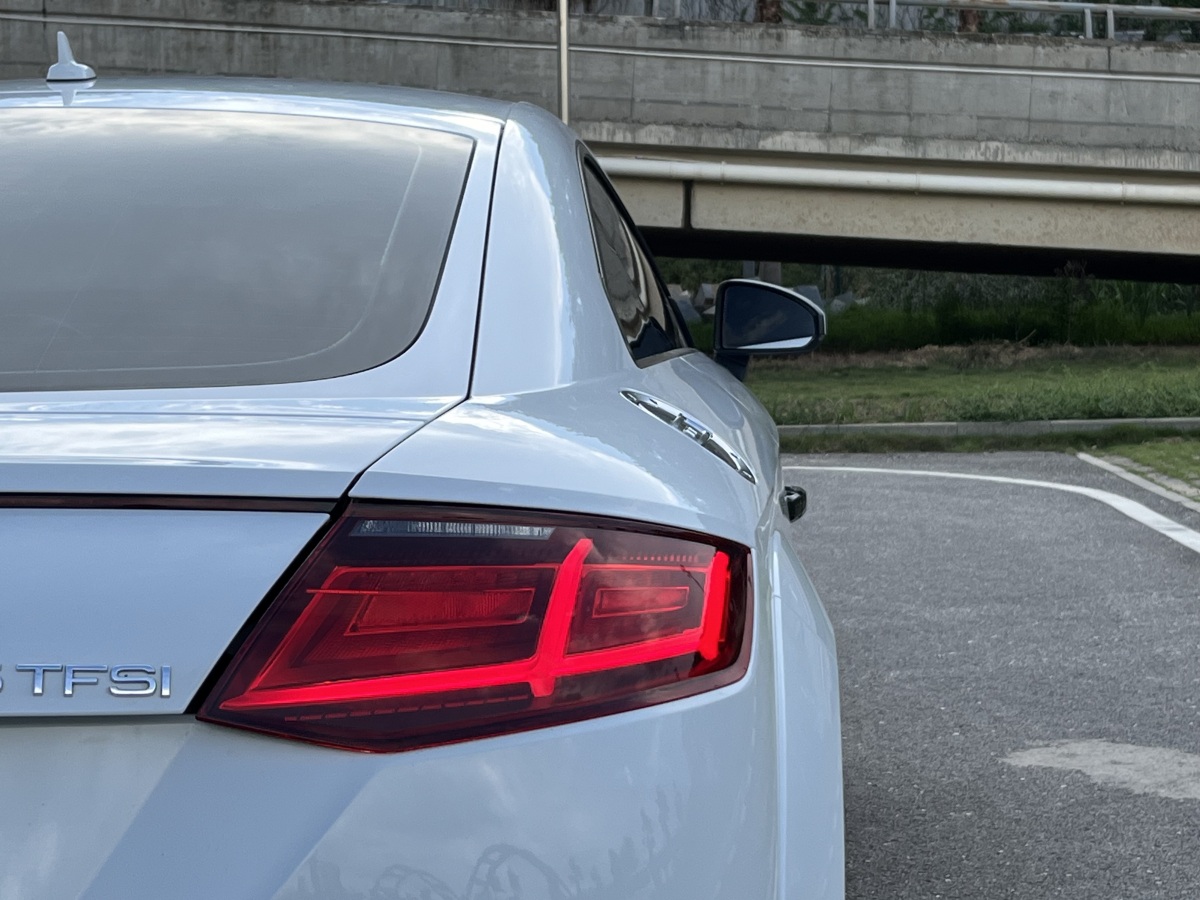 2017年12月奧迪 奧迪TT  2017款 TT Coupe 45 TFSI