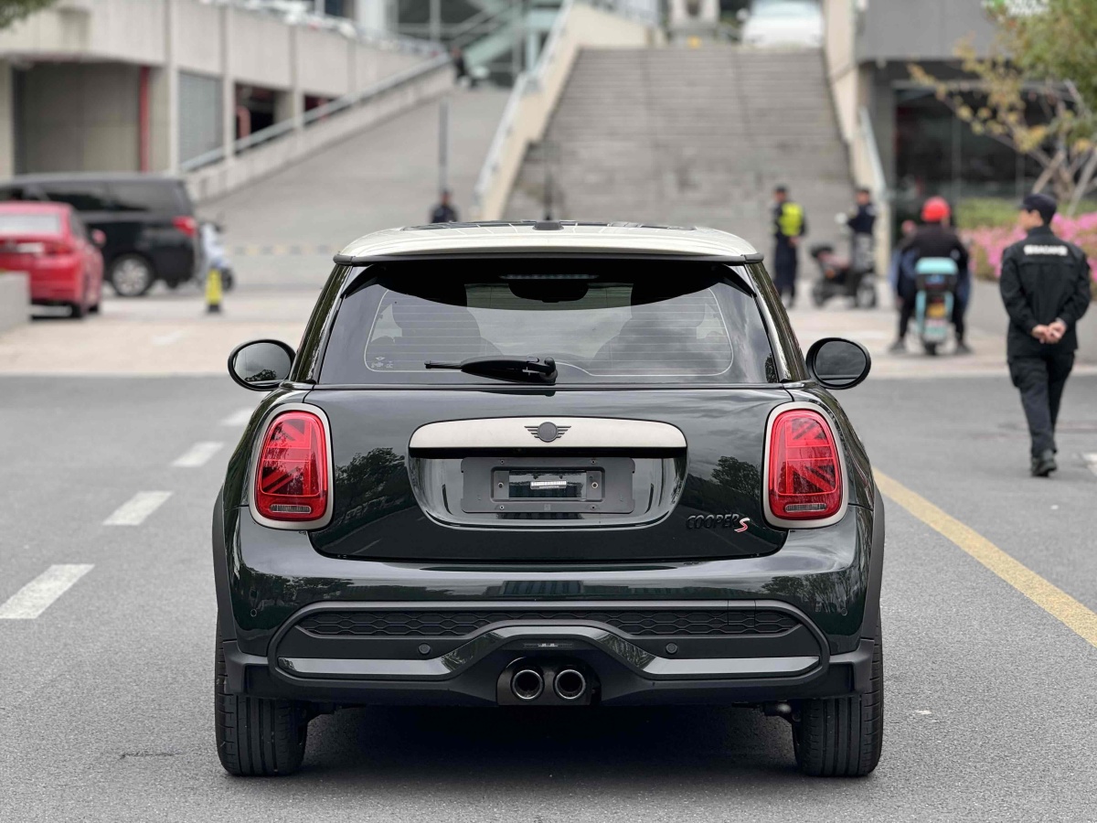 MINI MINI  2022款 2.0T COOPER S 執(zhí)迷特別版圖片