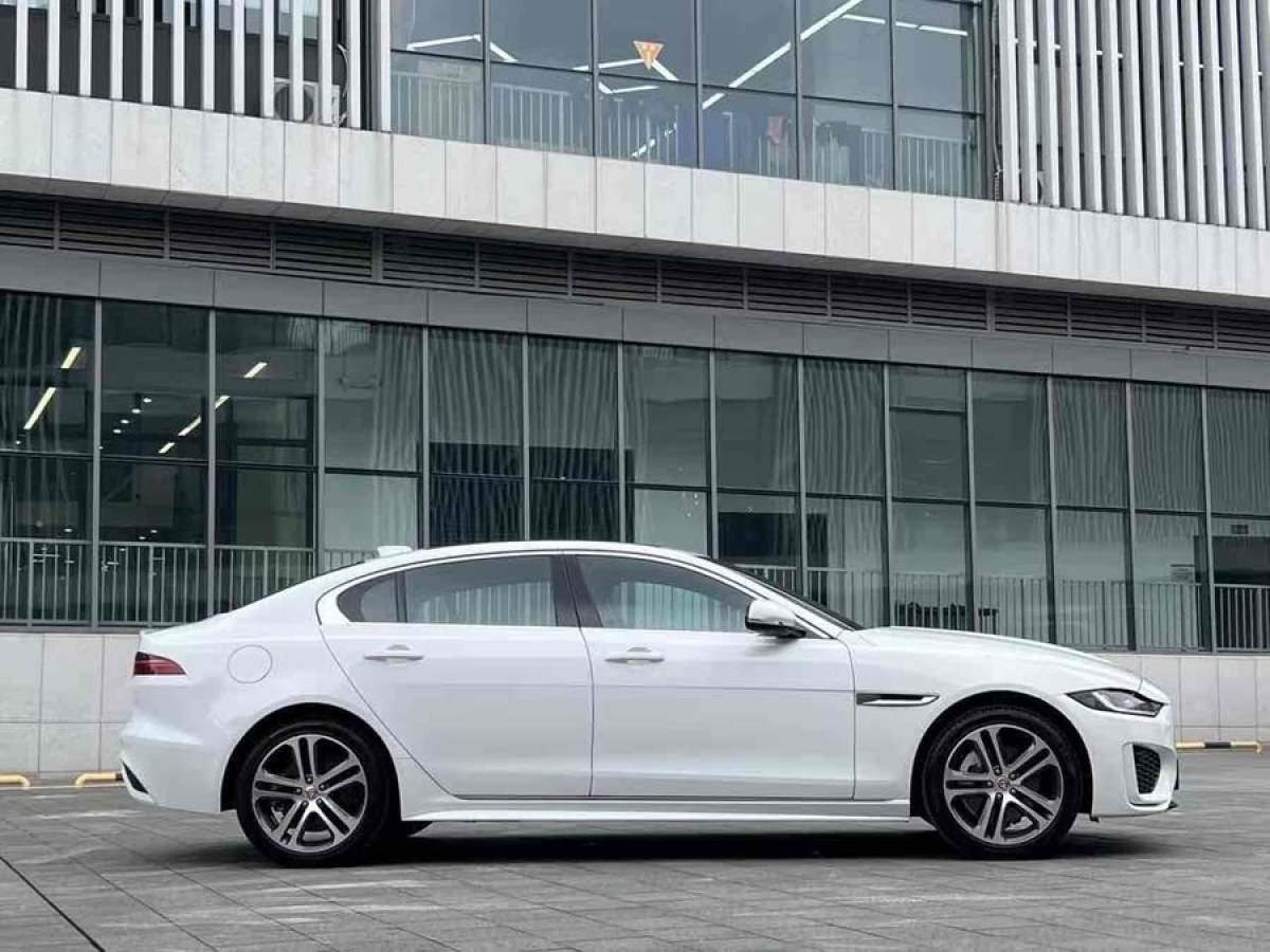 捷豹 XEL  2023款 2.0T 250PS R-DYNAMIC S進(jìn)取運(yùn)動版圖片