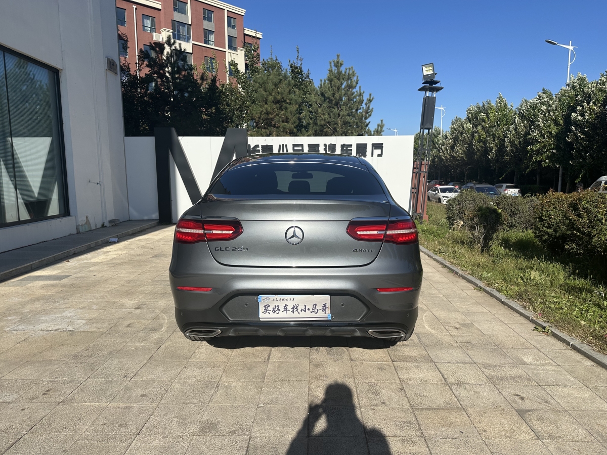 奔馳 奔馳GLC  2022款 改款 GLC 300 4MATIC 轎跑SUV圖片