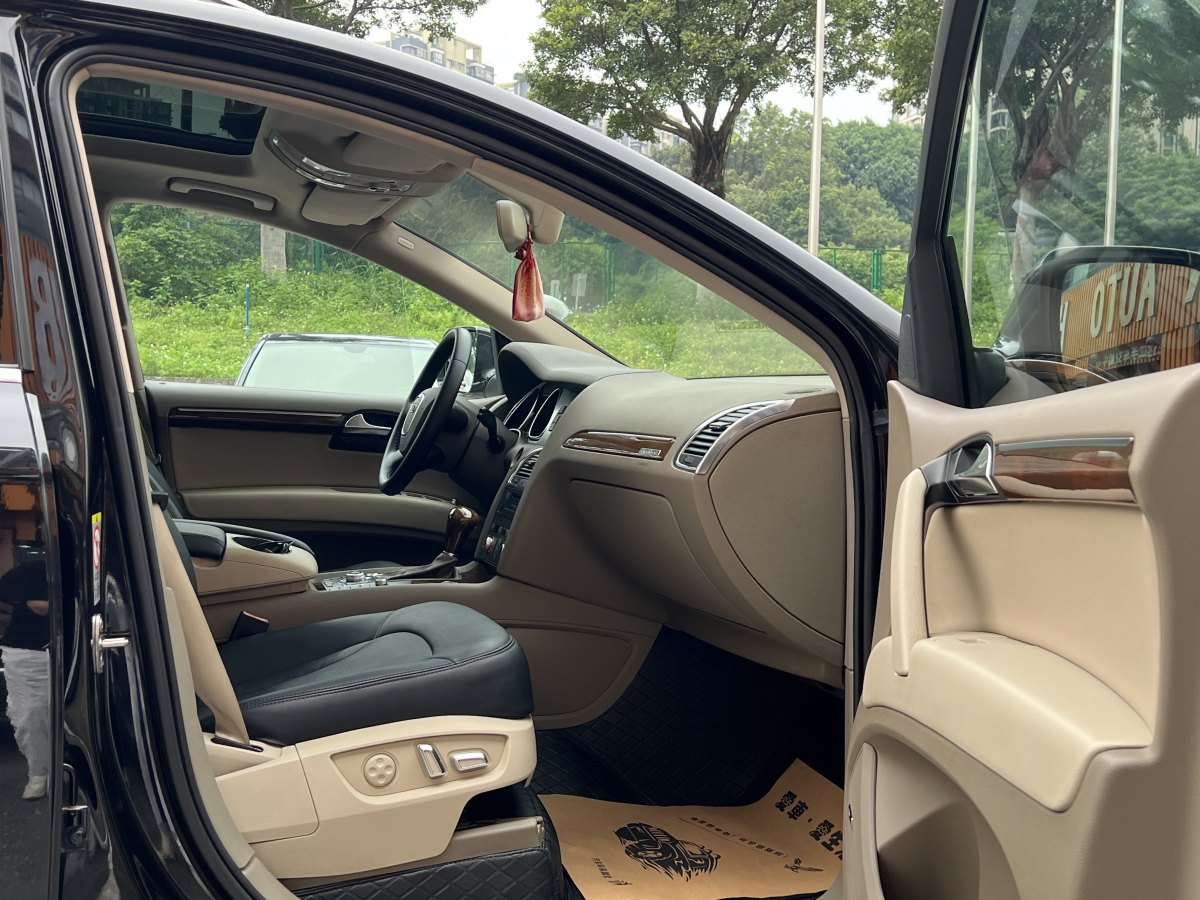 奧迪 奧迪Q7  2011款 3.0 TFSI 技術(shù)型(245kW)圖片