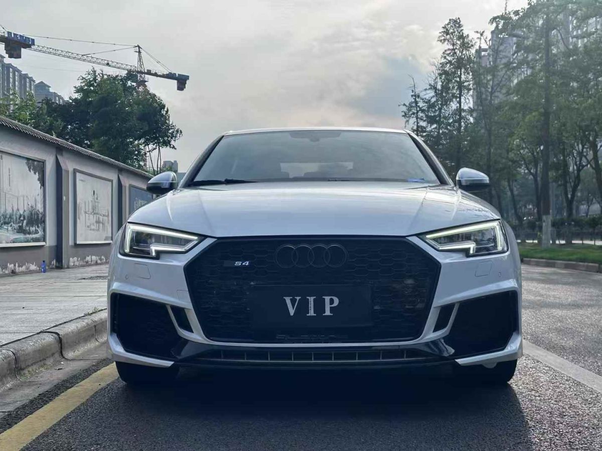 奧迪 奧迪A4L  2017款 A4L 40TFSI 時尚型圖片