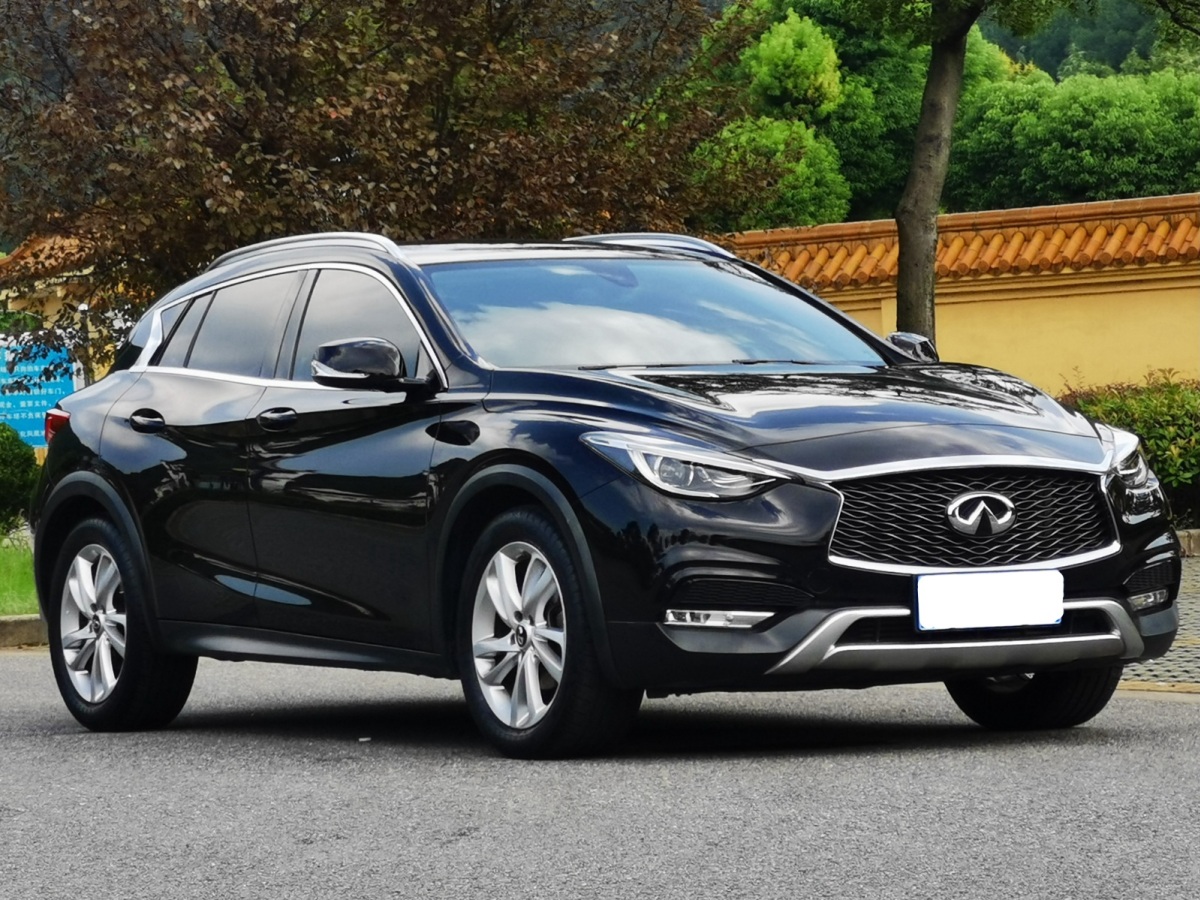 英菲尼迪 QX30  2017款 1.6T 两驱运动版图片