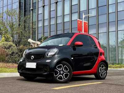 2019年11月 smart fortwo 0.9T 66千瓦硬頂風(fēng)擎版 國(guó)VI圖片