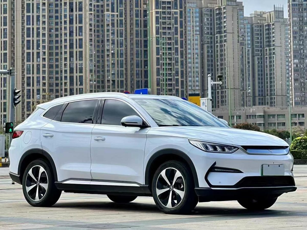比亞迪 宋PLUS新能源  2023款 冠軍版 520KM 尊貴型圖片