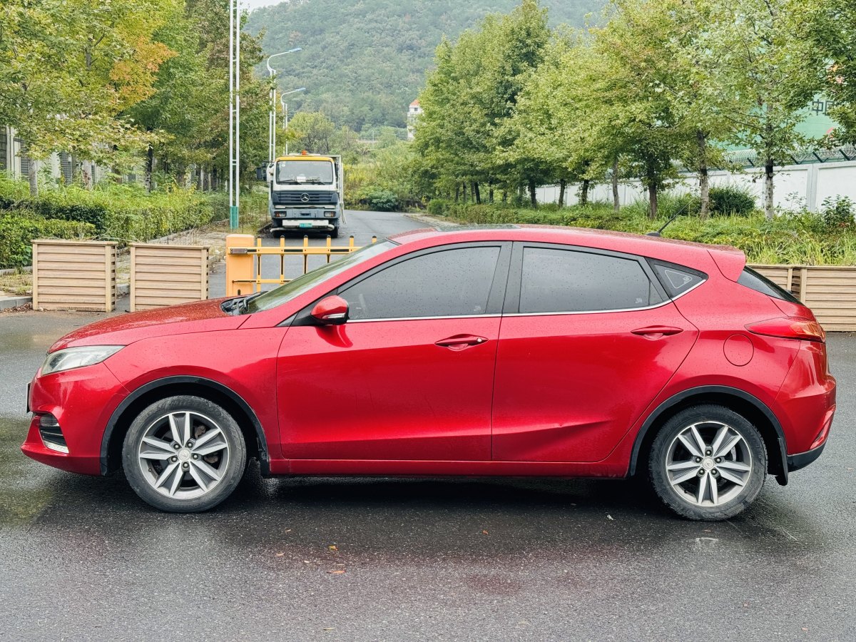 2015年6月長(zhǎng)安 逸動(dòng)XT  2015款 1.6L 手動(dòng)俊酷型 國(guó)V