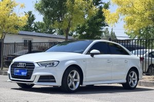 奧迪A3 奧迪 30周年年型 Limousine 35 TFSI 時(shí)尚型