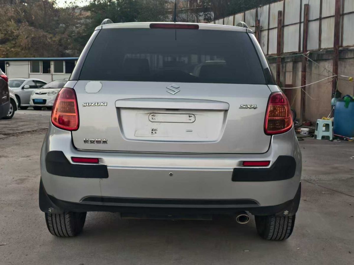 鈴木 天語(yǔ) SX4  2013款 1.6L 手動(dòng)酷銳型圖片