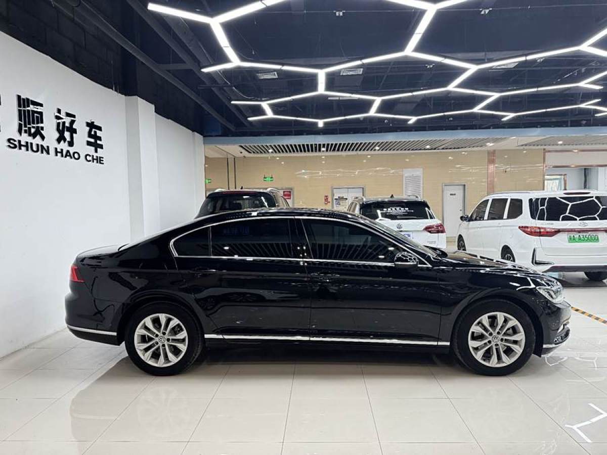 大眾 邁騰  2018款 改款 330TSI DSG 豪華型圖片