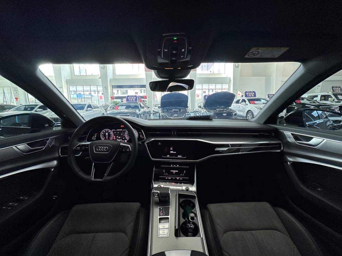 奧迪 奧迪A6L  2024款 45 TFSI 臻選動感型圖片