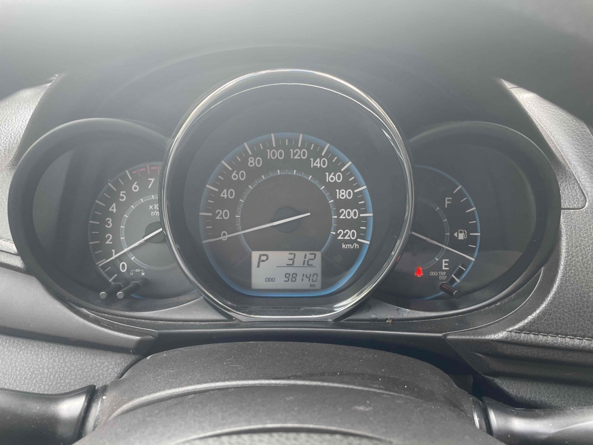 2015年10月丰田 威驰  2014款 1.5L 自动智臻版