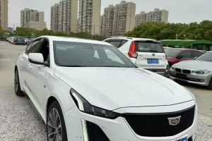 XT5 凱迪拉克  28T 四驅(qū)豪華型