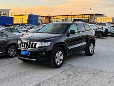 2013年6月 Jeep 大切諾基(進(jìn)口) 3.6L 豪華導(dǎo)航版圖片