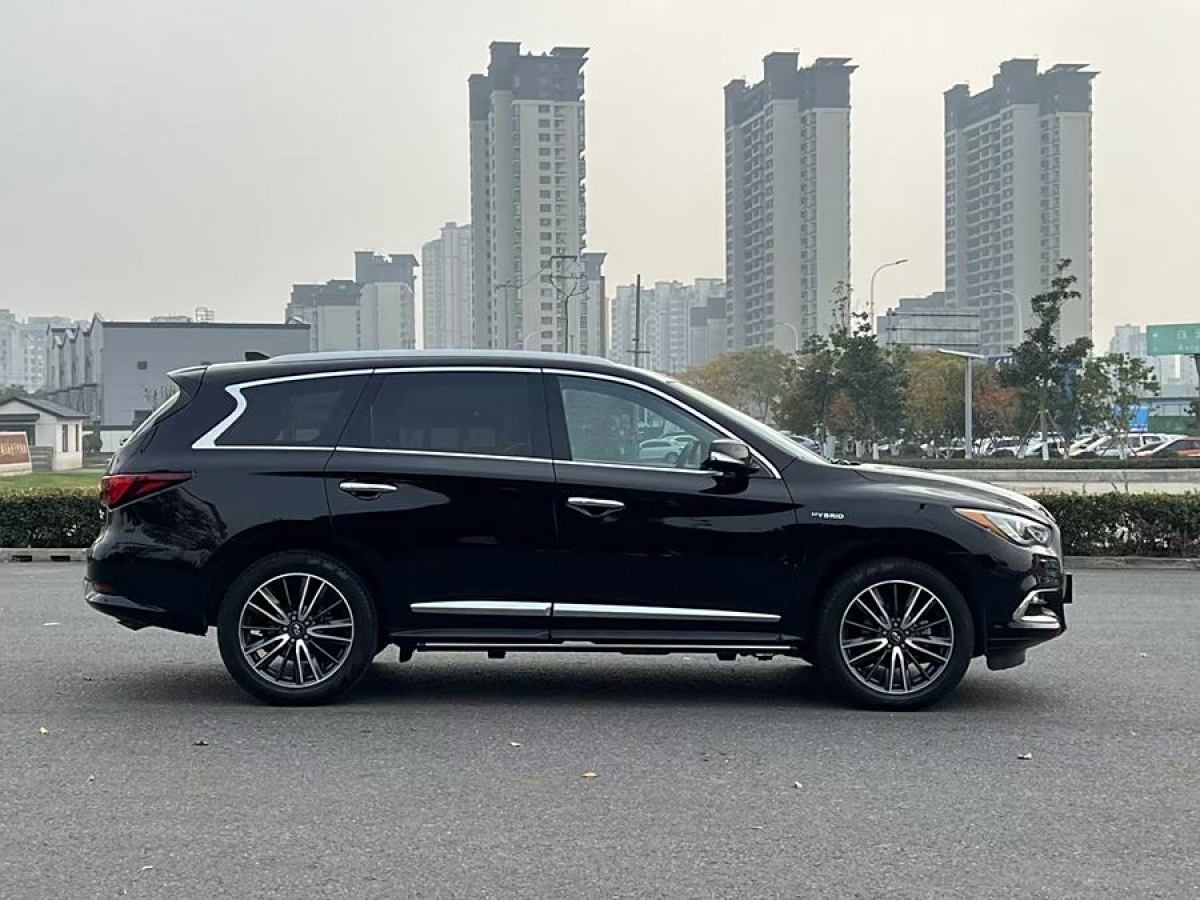 英菲尼迪 QX60  2020款 2.5 S/C Hybrid 兩驅(qū)卓越版 國(guó)VI圖片