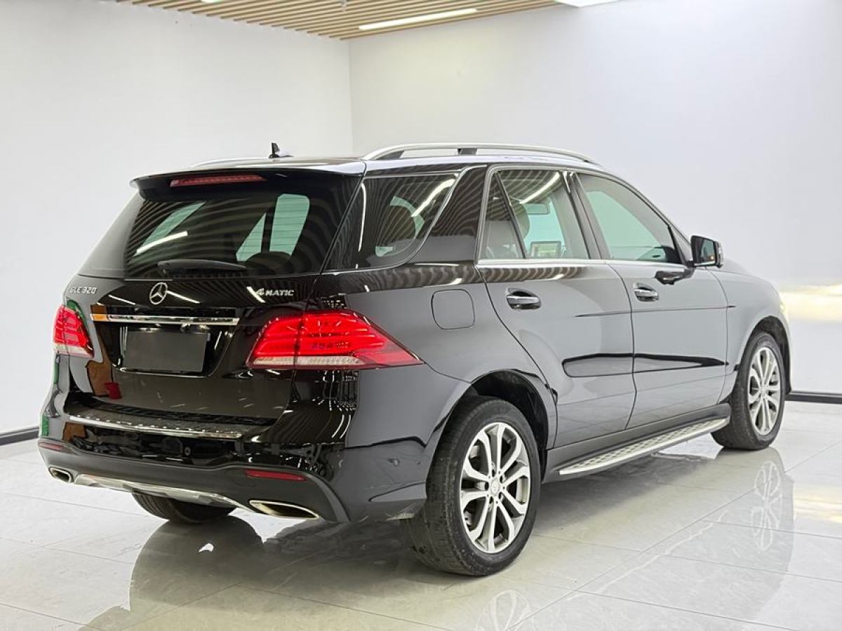 奔馳 奔馳GLE  2016款 GLE 320 4MATIC 動(dòng)感型圖片